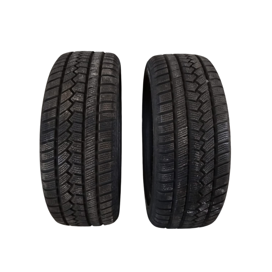 2 Gomme invernali usate OVATION 235/45 R18