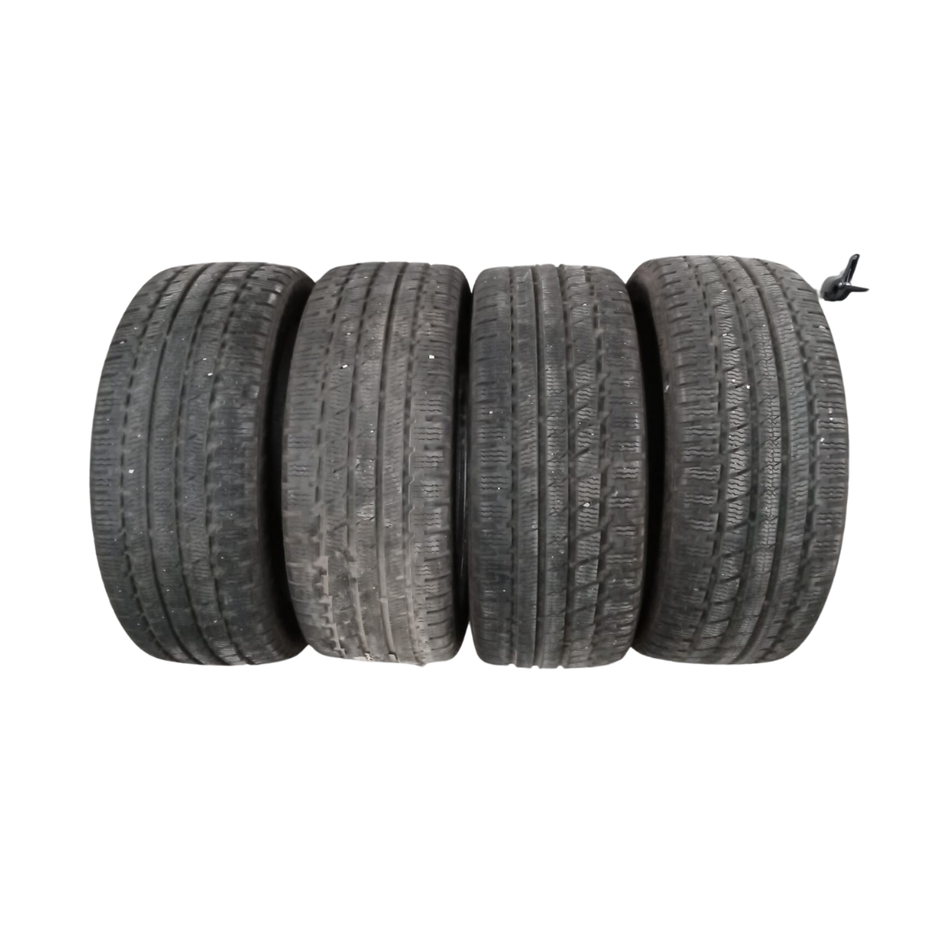 4 Gomme invernali usate KUMHO 235/45 R18