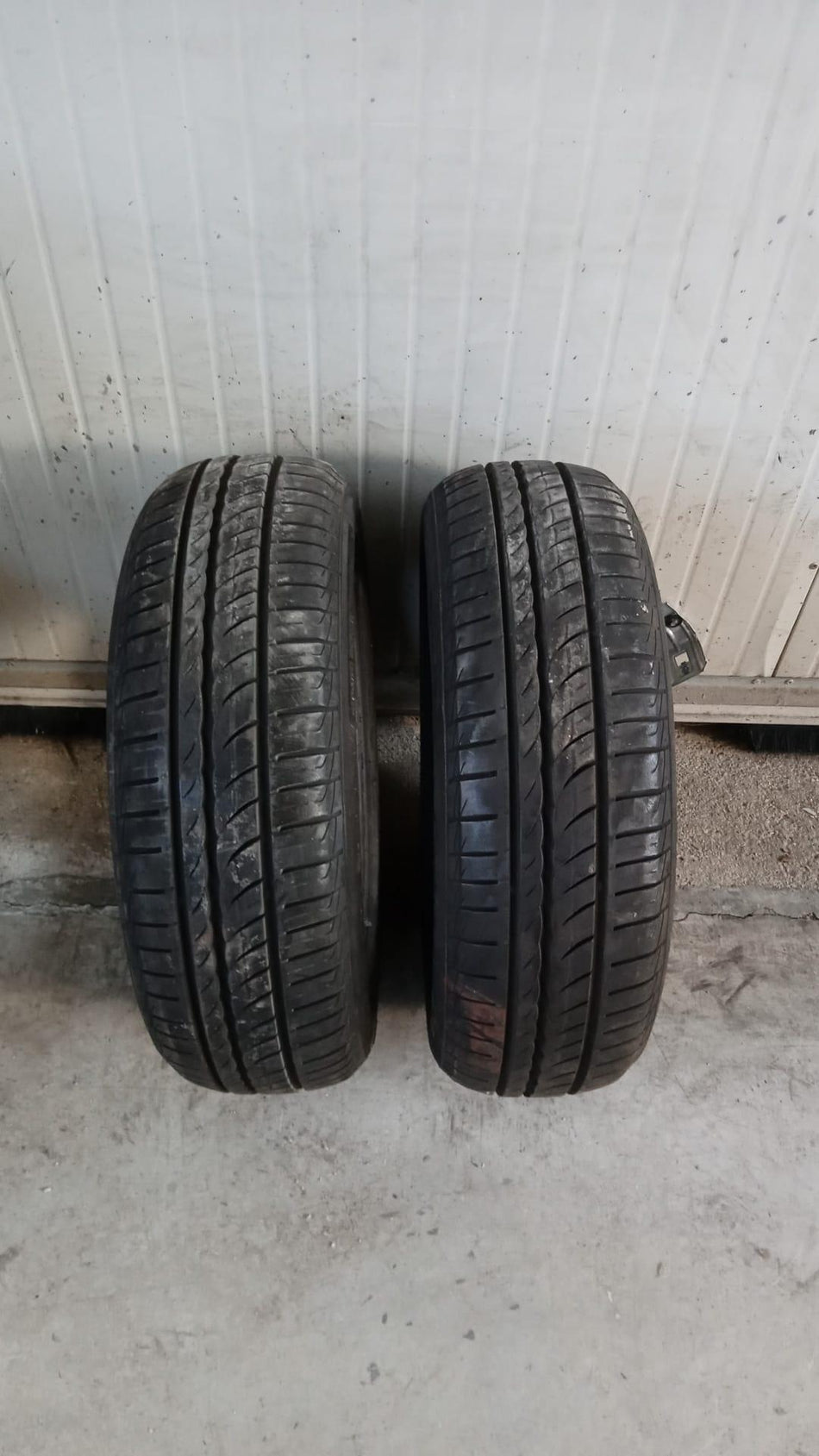 2 Gomme estive usate PIRELLI 175/65 R15