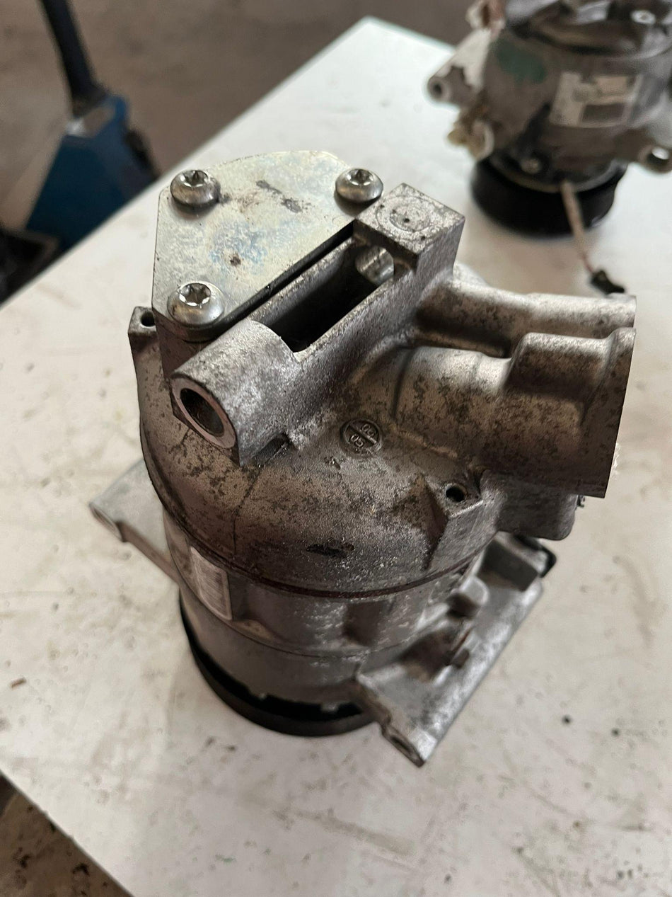 Compressore A/C RENAULT Twingo III serie (14>)