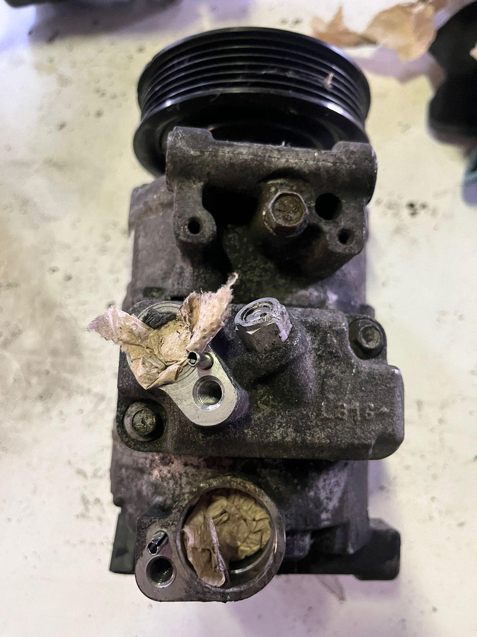 Compressore A/C VOLKSWAGEN Golf 5 Berlina (03>08)