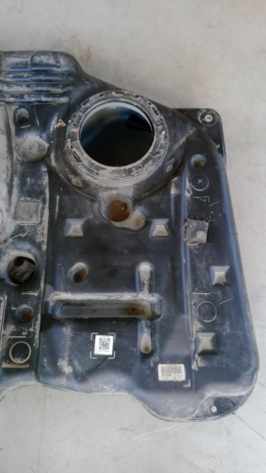 Serbatoio carburante TOYOTA IQ 1° Serie