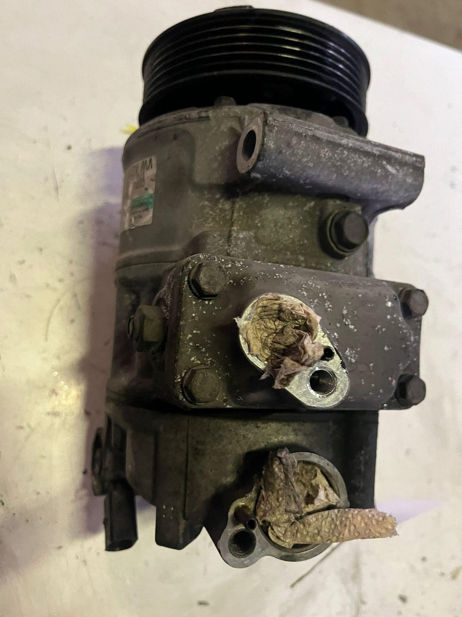 Compressore A/C VOLKSWAGEN Passat Berlina 4° Serie