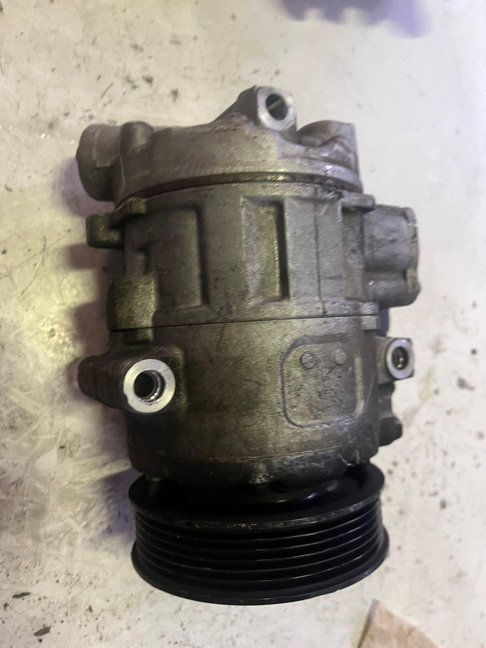 Compressore A/C VOLKSWAGEN Polo 5° Serie