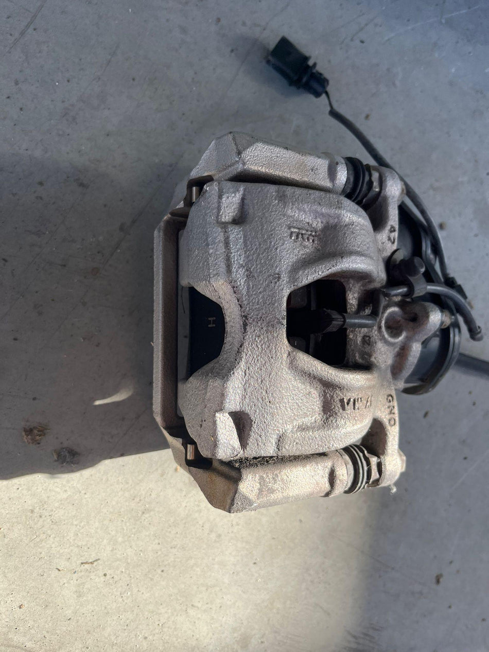 Pinza Freno Posteriore Destra AUDI A4 Berlina (8W2) (15>)