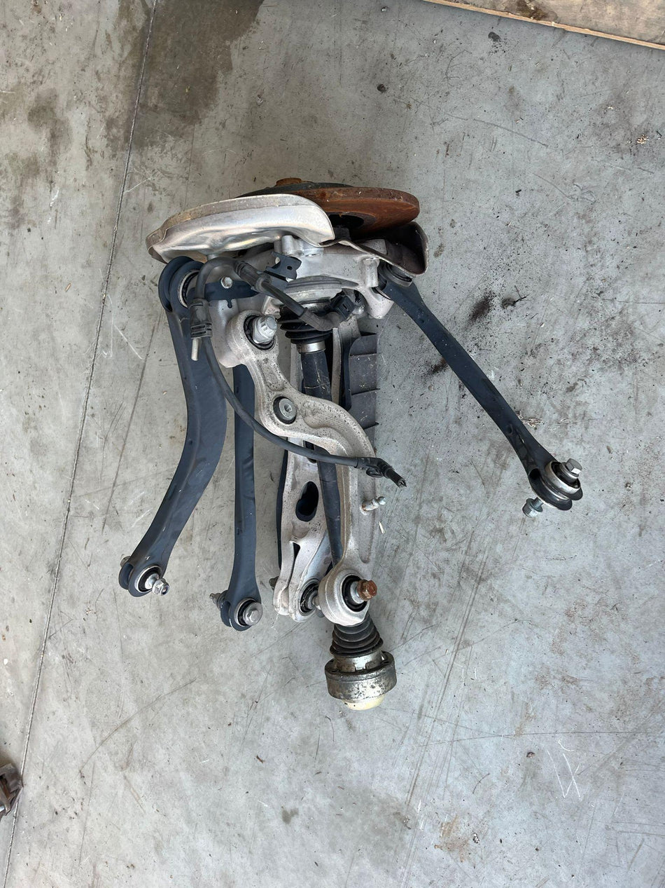 Massa Meccanica Posteriore Sinistra AUDI A4 Berlina (8W2) (15>)
