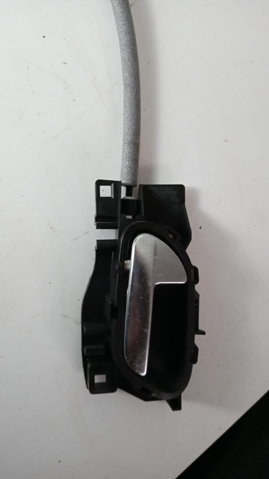 Maniglia esterna Posteriore Sinistra PEUGEOT 208  3P Serie (12>19)