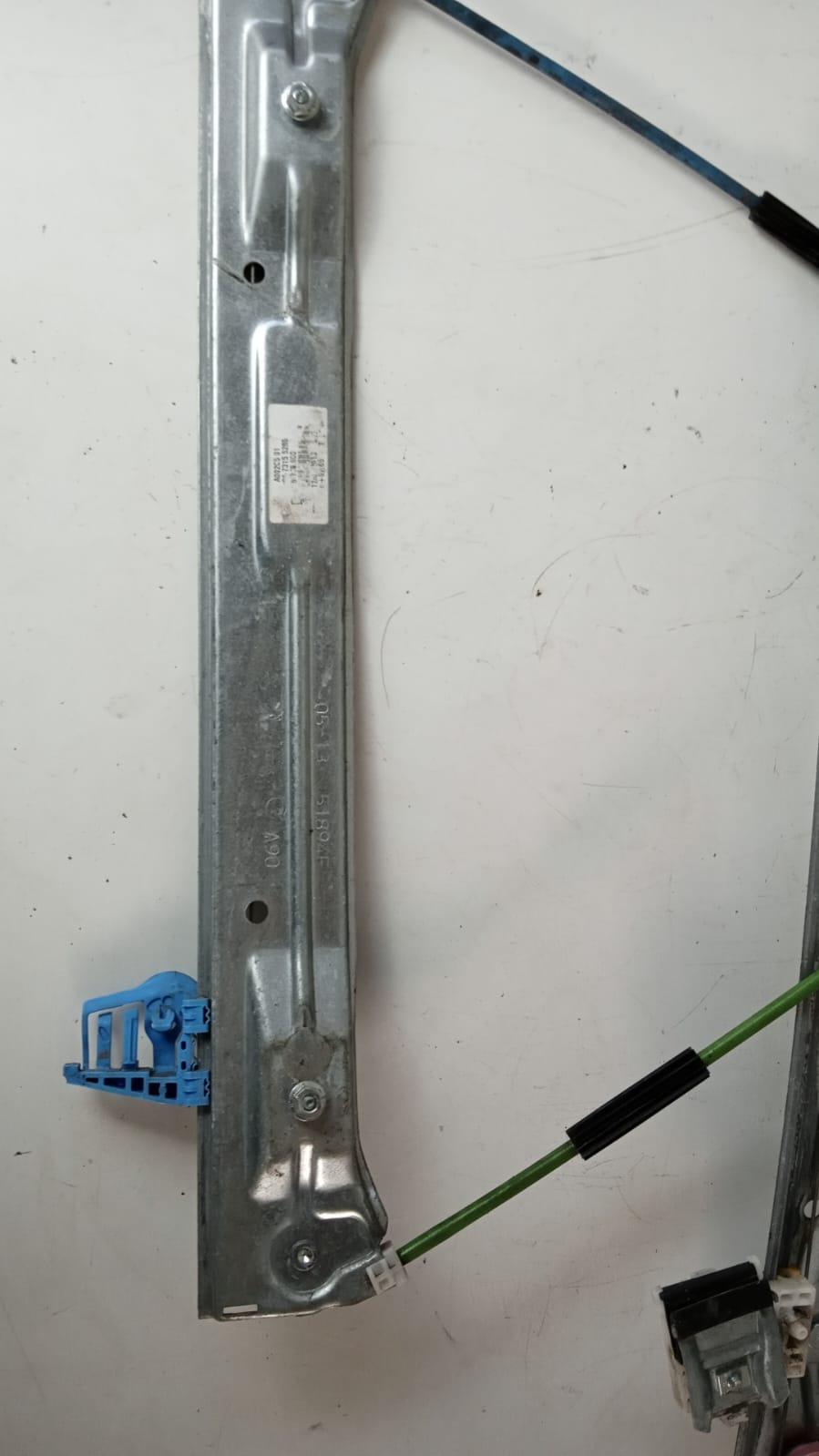 Motorino Tergicristallo Anteriore PEUGEOT 208  3P Serie (12>19)