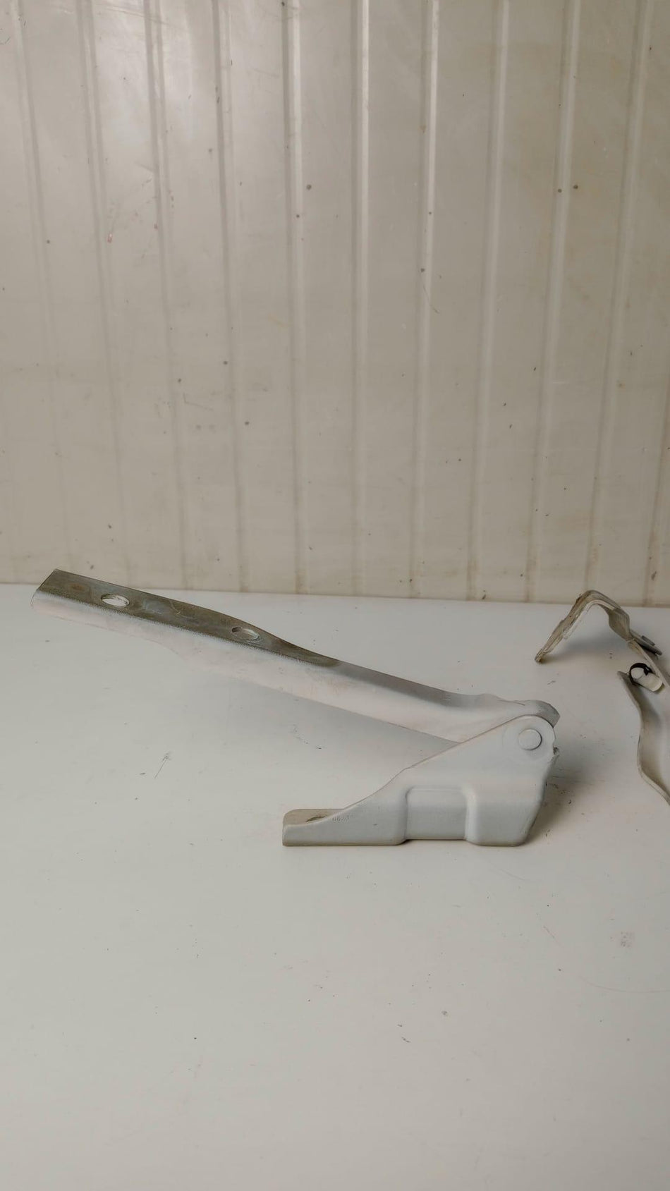 Cerniere cofano anteriore dx e sx VOLKSWAGEN Polo 5° Serie