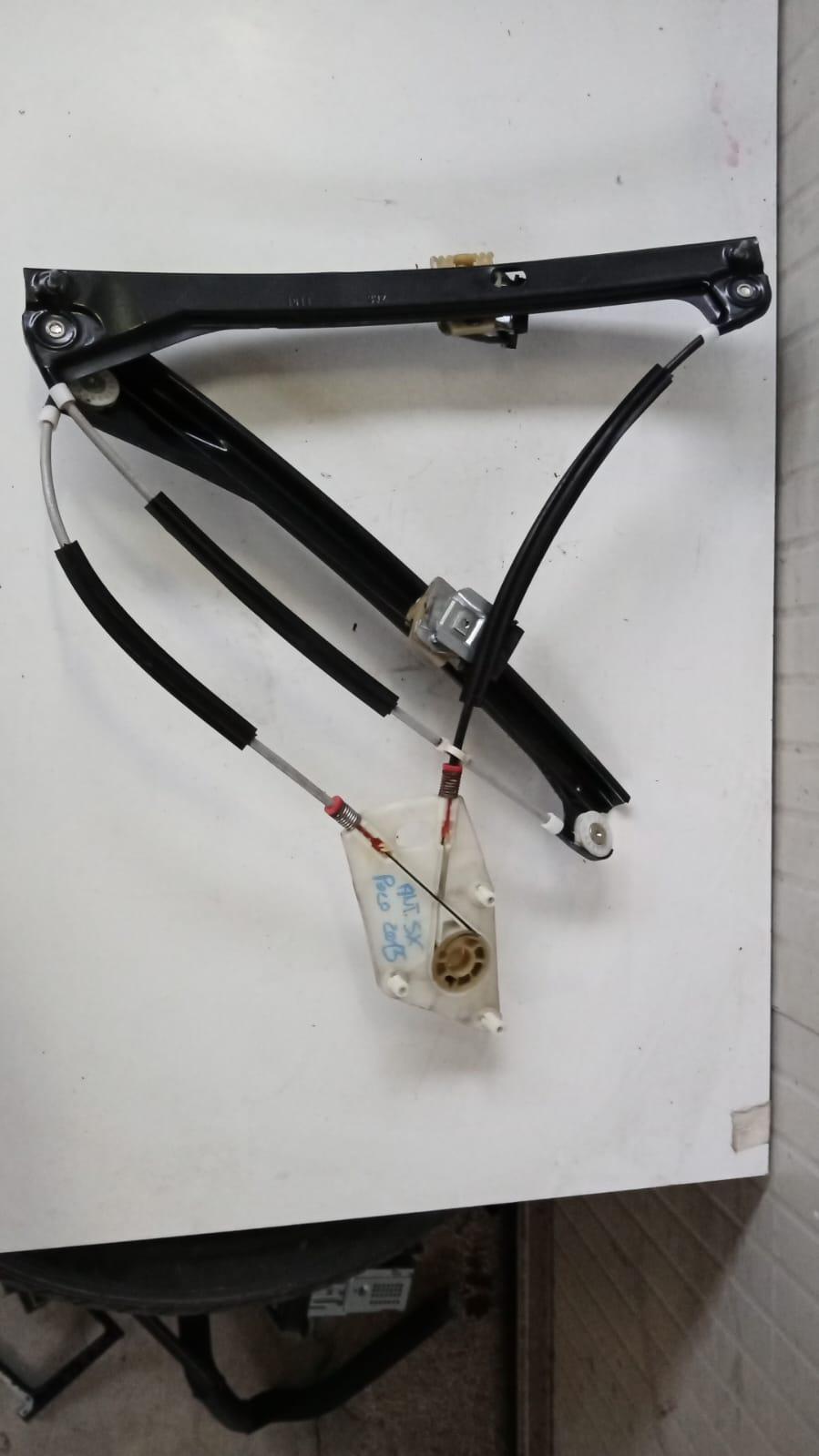 Meccanismo alzavetro Ant. SX VOLKSWAGEN Polo 5° Serie