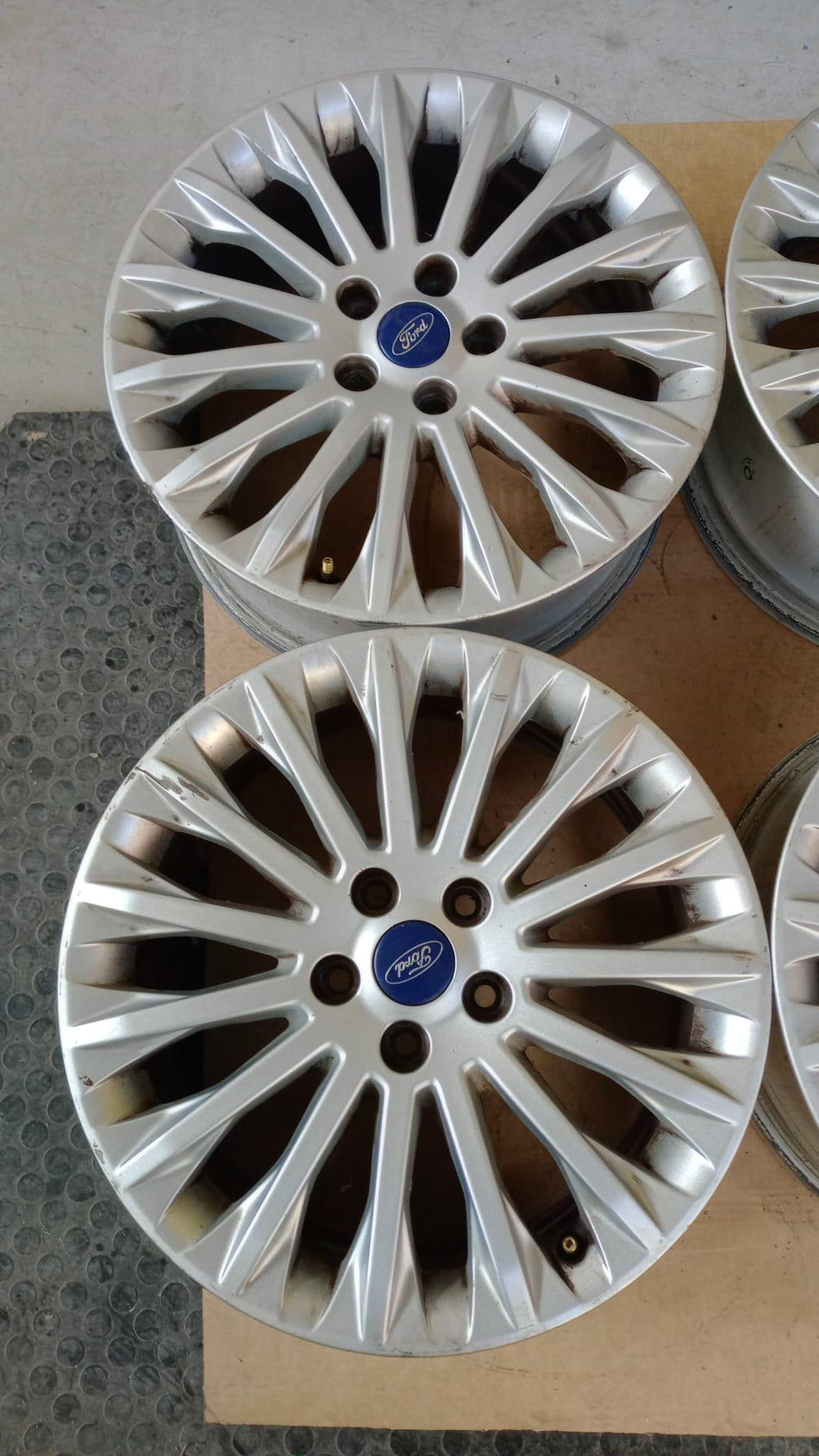 Cerchi in lega FORD C - Max Serie (10>)