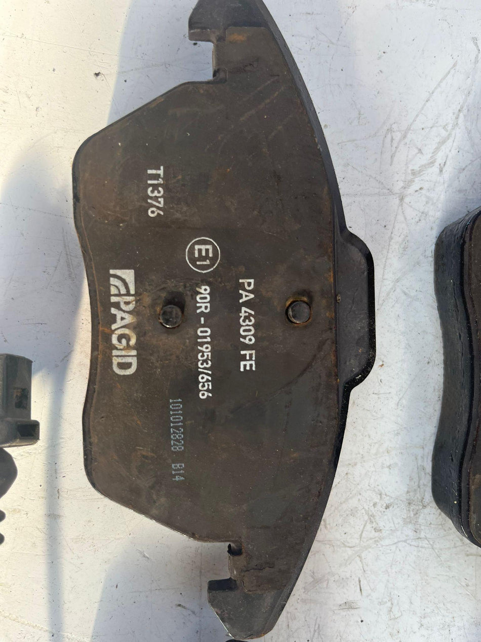 Pastiglie freni VOLKSWAGEN Golf 5 Berlina (03>08)