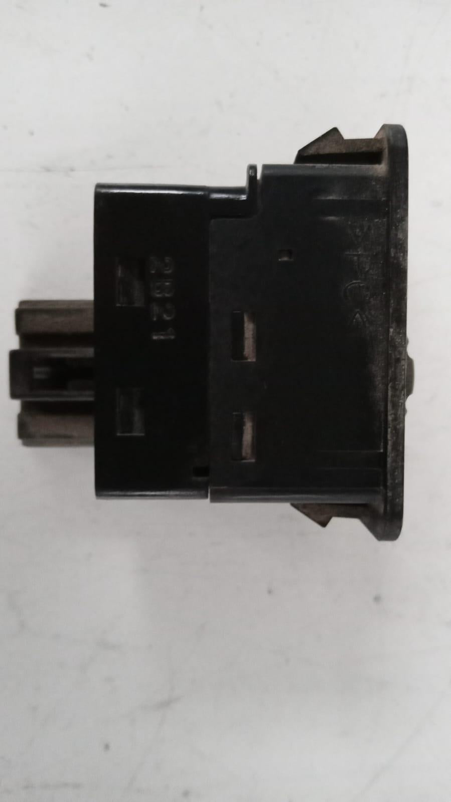 Pulsantiera con regolazione fari e specchietti MITSUBISHI Pajero Sport