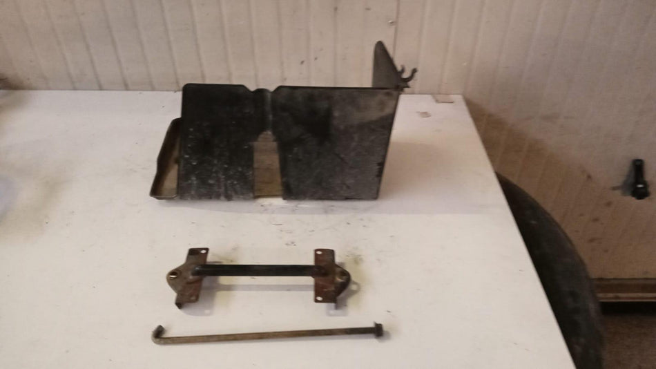 Alloggio Batteria MITSUBISHI Pajero Sport