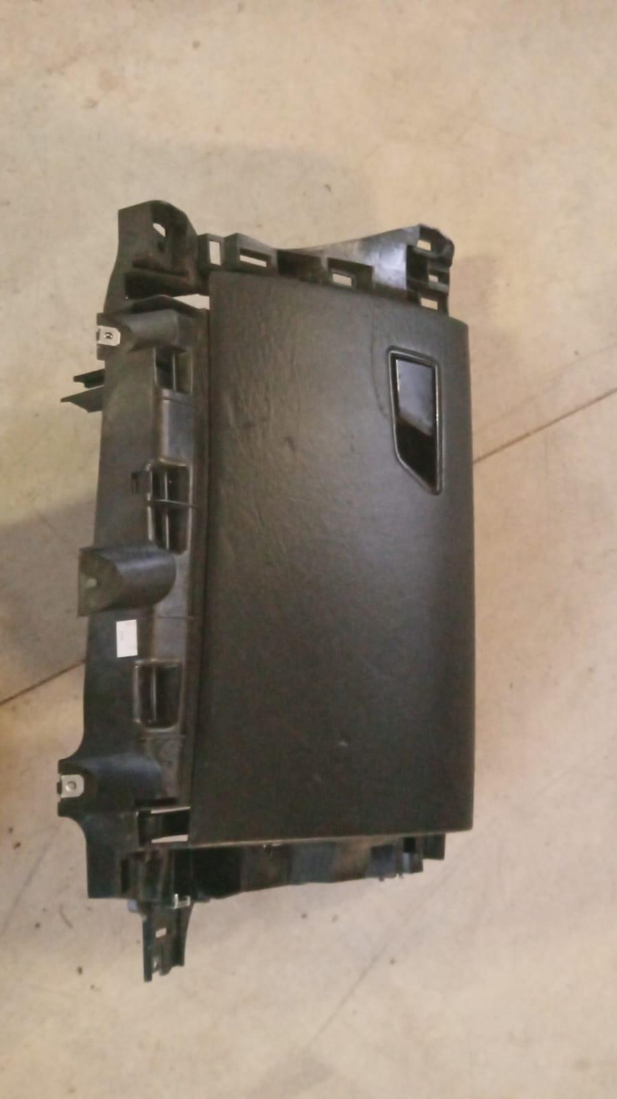 Cassetto porta oggetti MASERATI Levante Serie (16>)