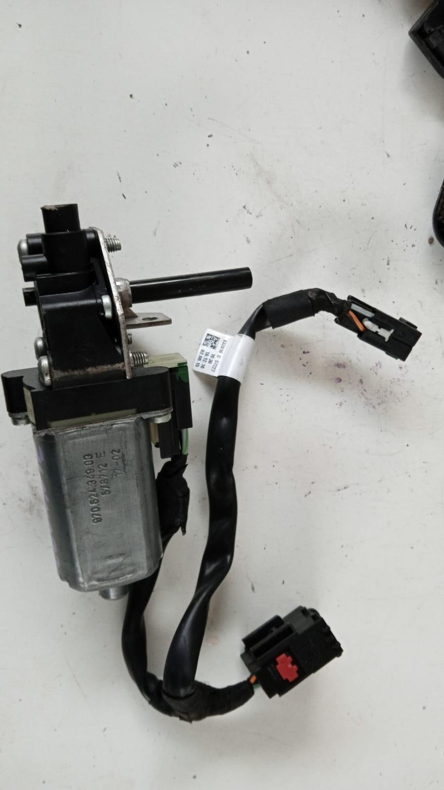 Motorino Comando Sedile MASERATI Levante Serie (16>)