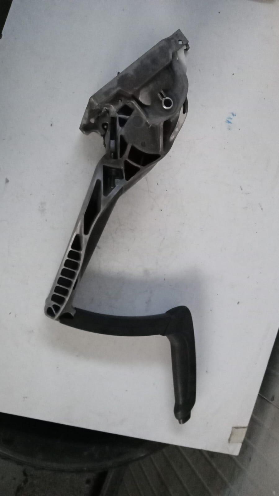 Leva Freno a Mano FORD Focus S. Wagon 4° Serie