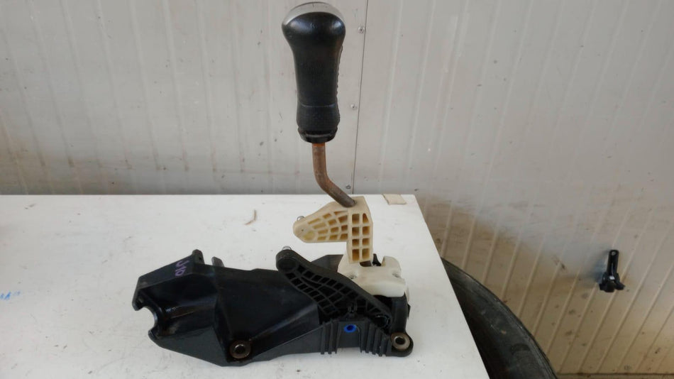 Leva cambio con pomello e cuffia NISSAN Qashqai Serie