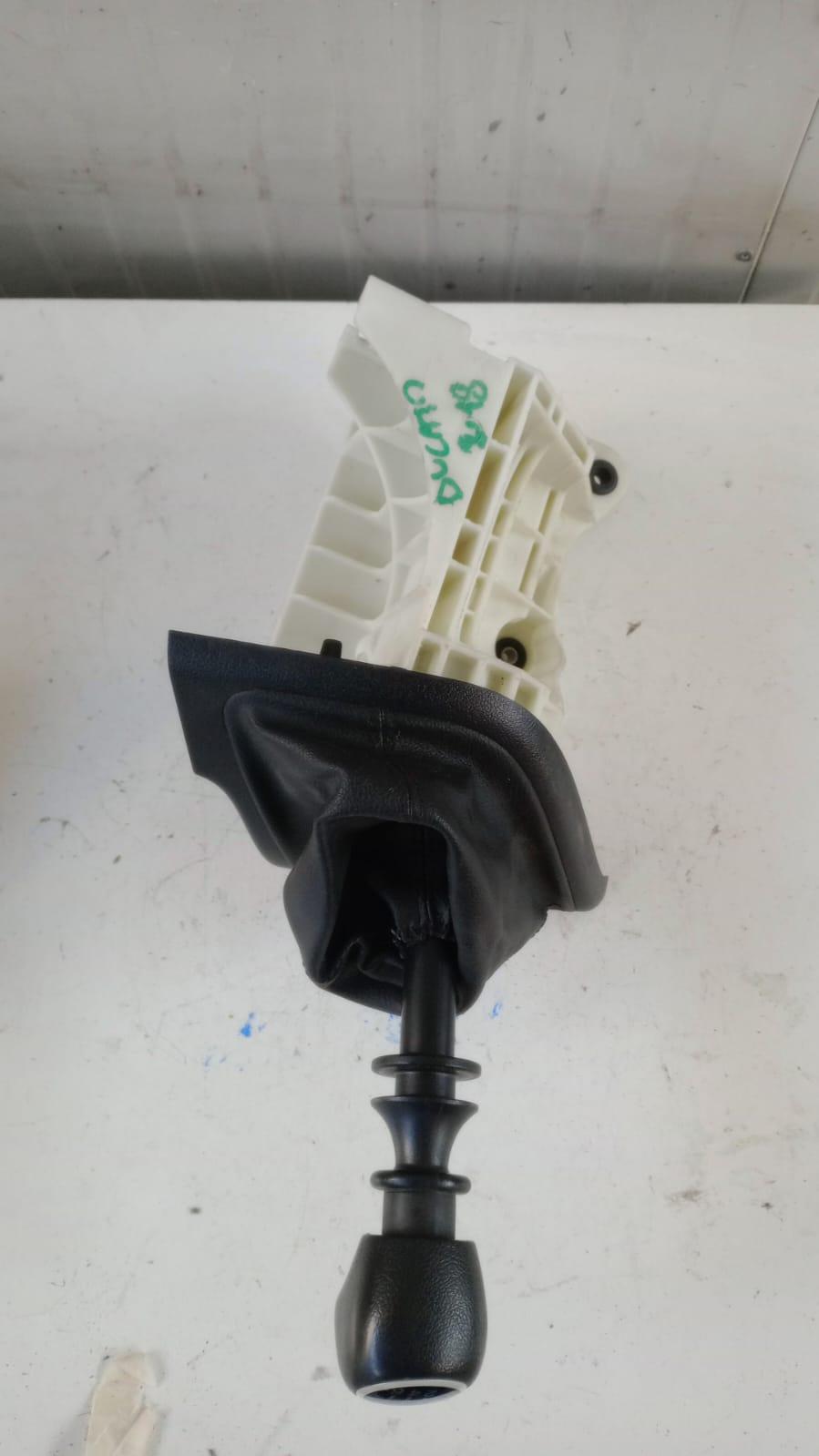 Leva cambio con pomello e cuffia FIAT Ducato 6° Serie