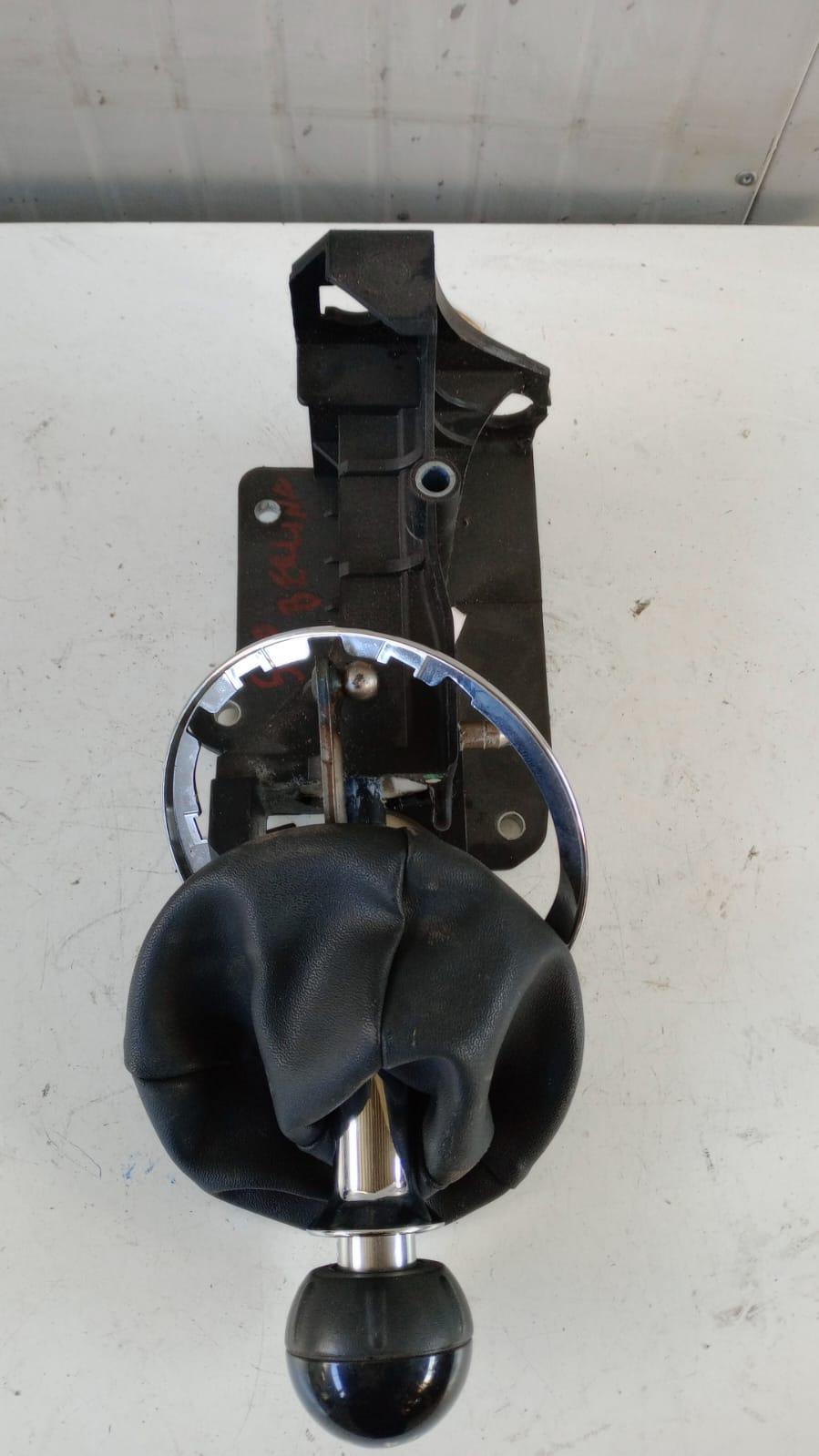 Leva cambio con pomello e cuffia FIAT 500 Serie (07>14)