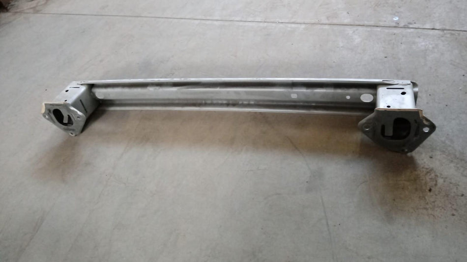 Traversa Paraurti posteriore TOYOTA Yaris Cross Serie (20>)