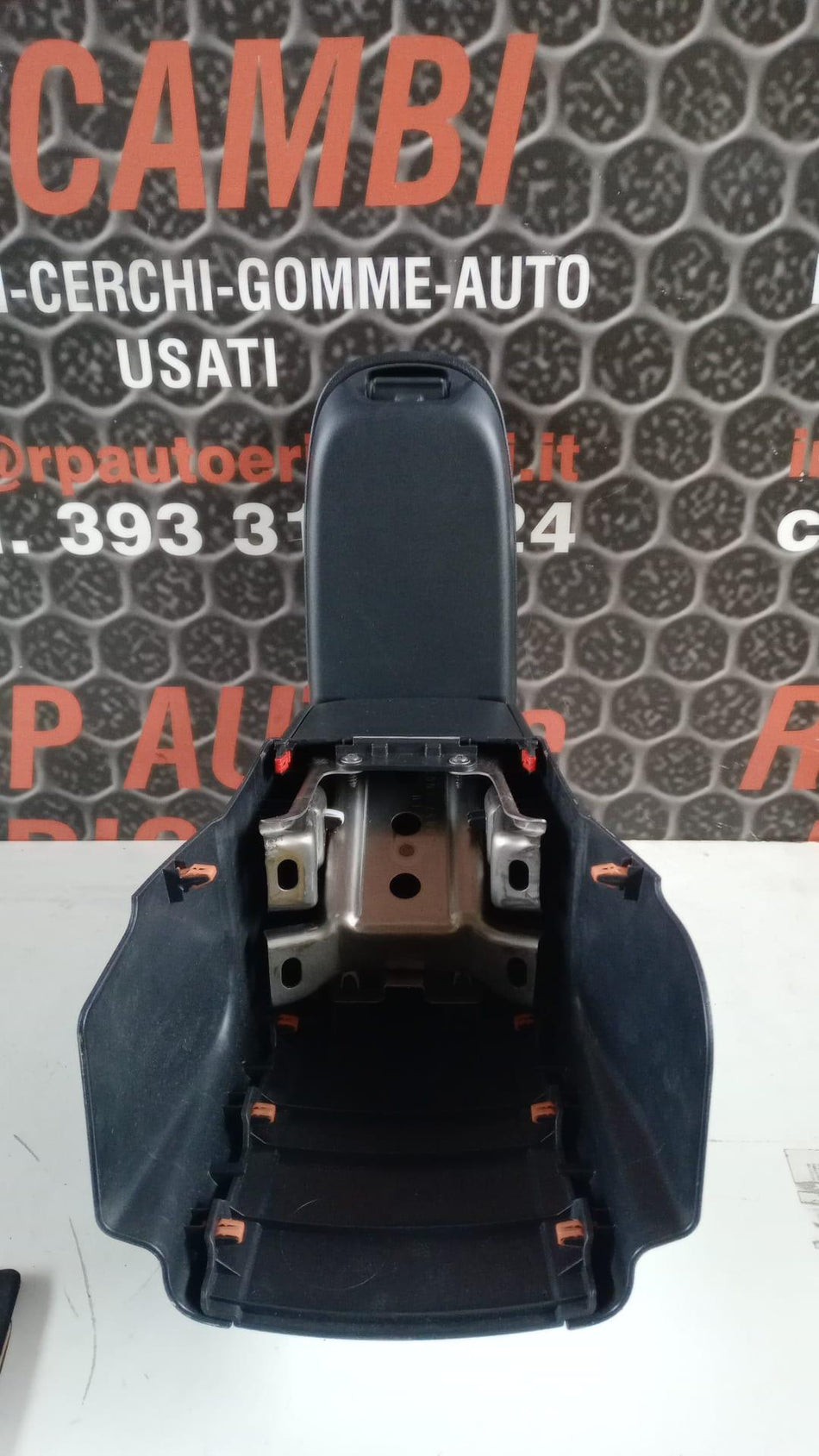 Bracciolo centrale TOYOTA Yaris Cross Serie (20>)