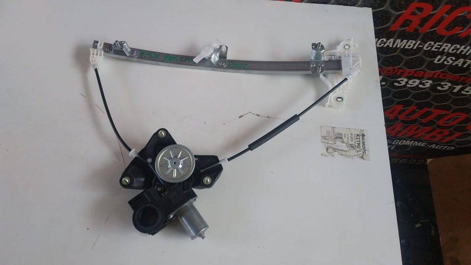 Meccanismo alzavetro Post. SX TOYOTA Yaris Cross Serie (20>)