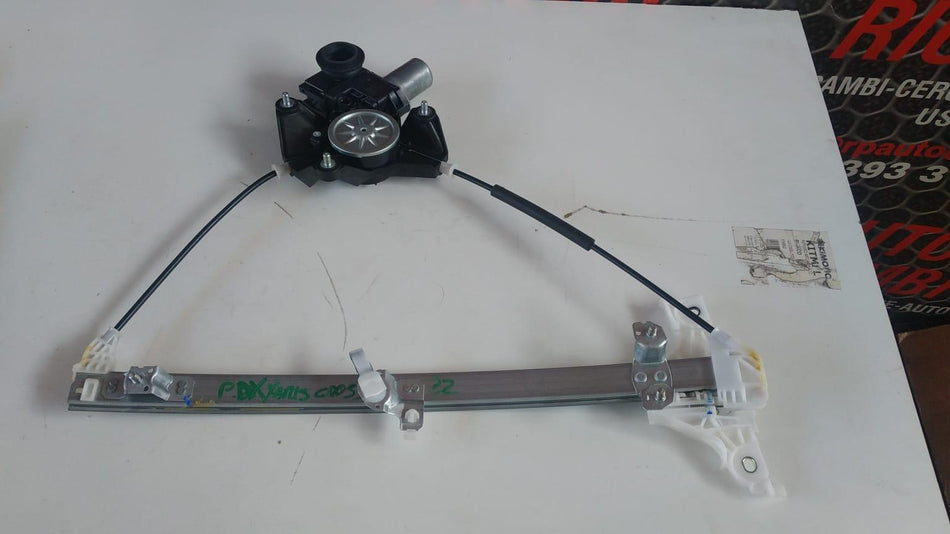 Meccanismo alzavetro Post. DX TOYOTA Yaris Cross Serie (20>)