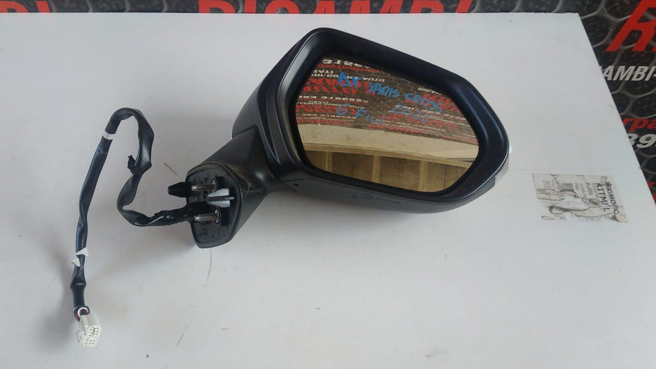 Specchietto Retrovisore Destro TOYOTA Yaris Cross Serie (20>)
