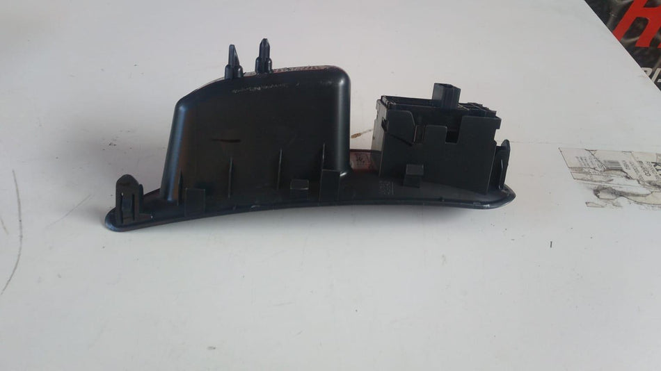 Pulsantiera Posteriore Sinistra TOYOTA Yaris Cross Serie (20>)