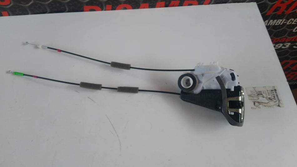 Serratura Posteriore Sinistra TOYOTA Yaris Cross Serie (20>)