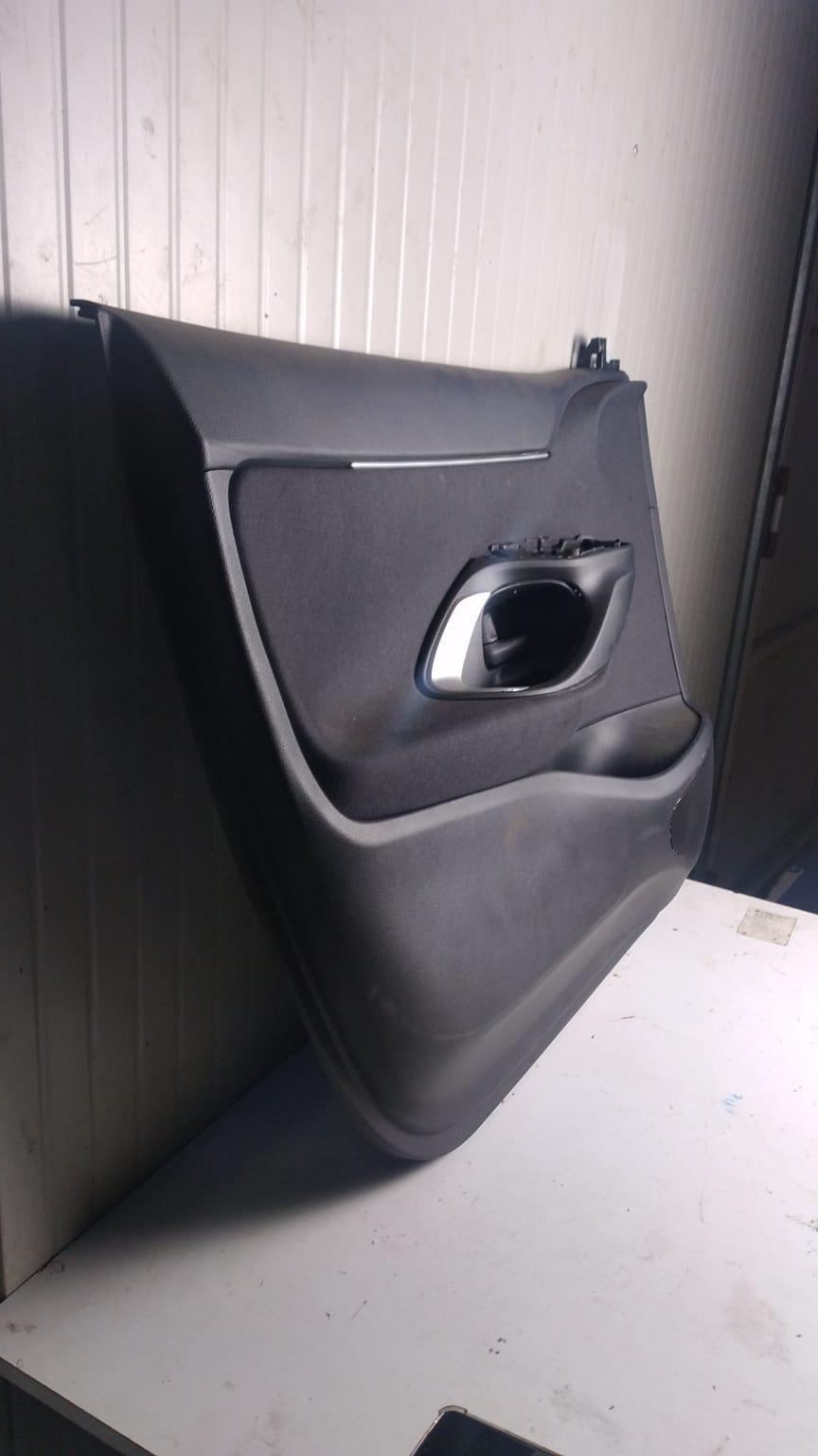Pannello interno portiera ant SX TOYOTA Yaris Cross Serie (20>)