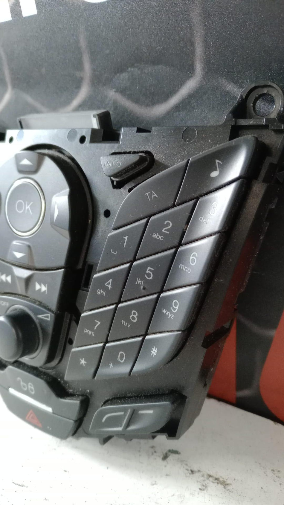 Pannello comandi autoradio FORD Focus Berlina 4° Serie