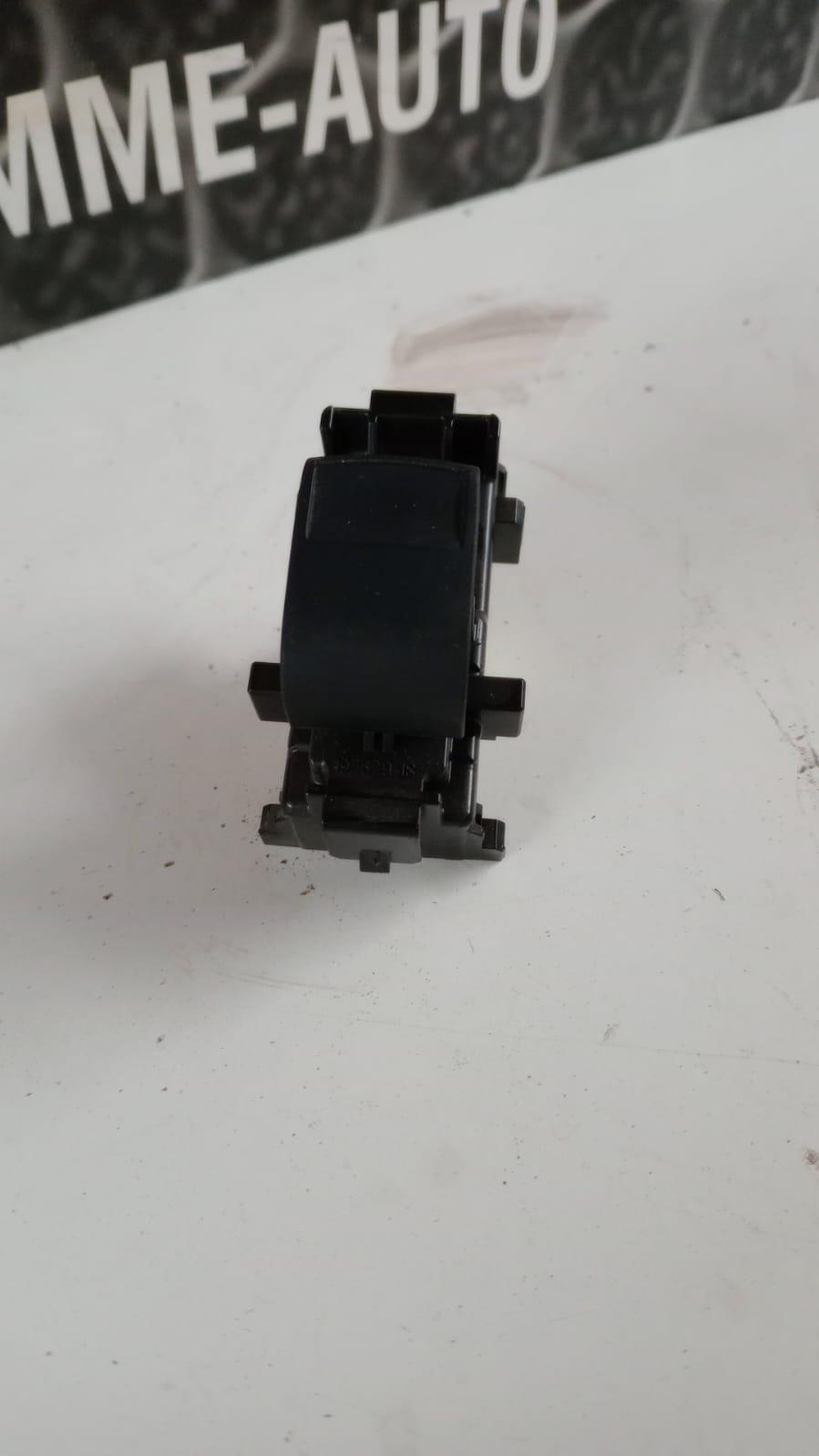 Pulsante TOYOTA Yaris Serie (17>20)