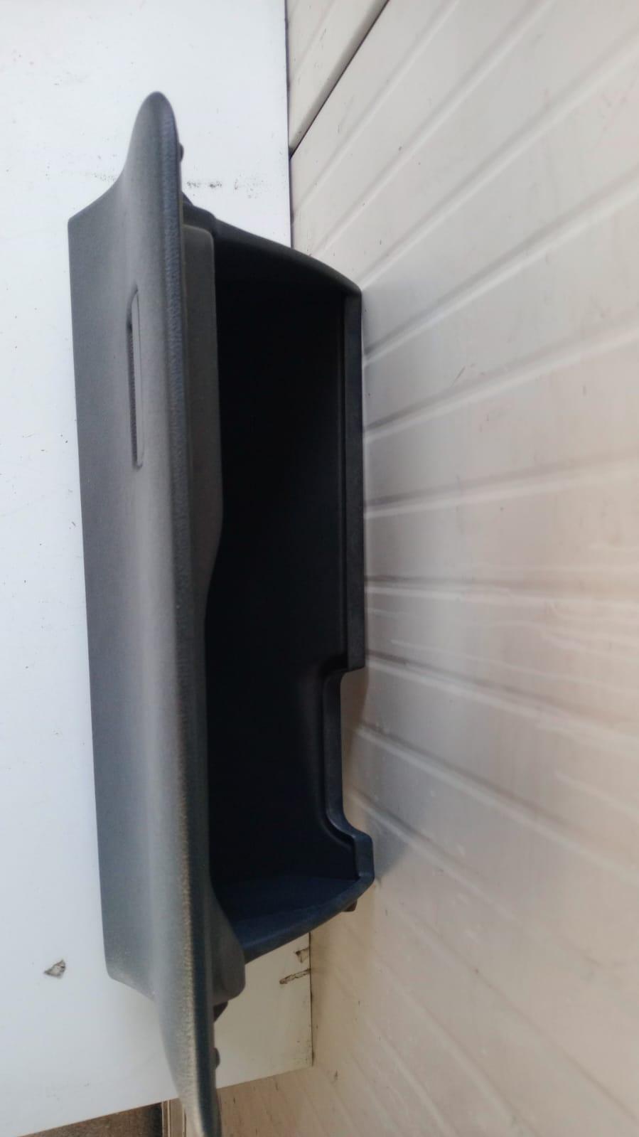 Cassetto porta oggetti TOYOTA Yaris Serie (17>20)