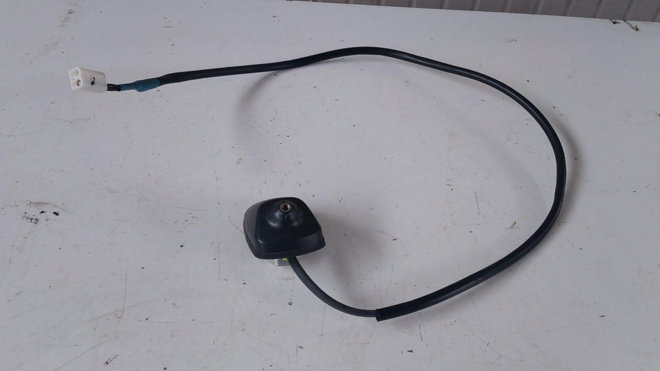 Supporto antenna tetto TOYOTA Yaris Serie (17>20)