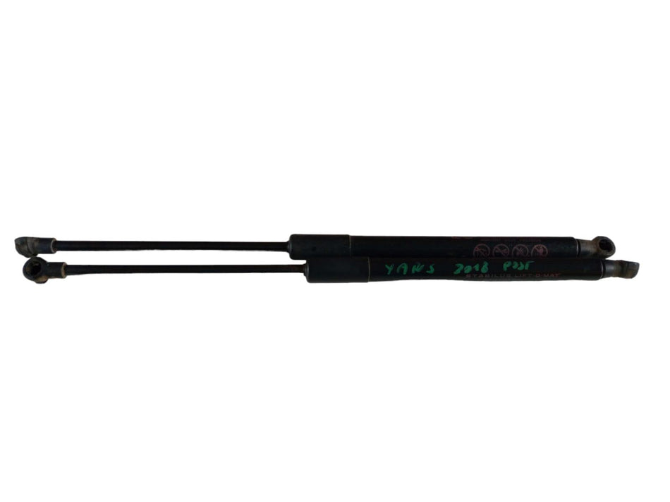 Pistoncini cofano Post. TOYOTA Yaris Serie (17>20)