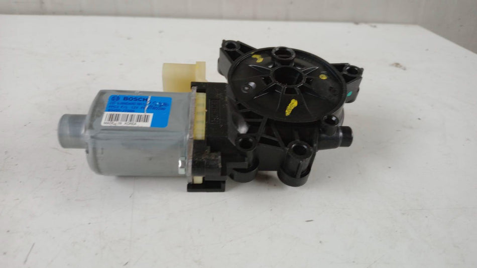 Motorino Alzavetro posteriore destra KIA CEED Sportwagon Serie (CD) (18>)