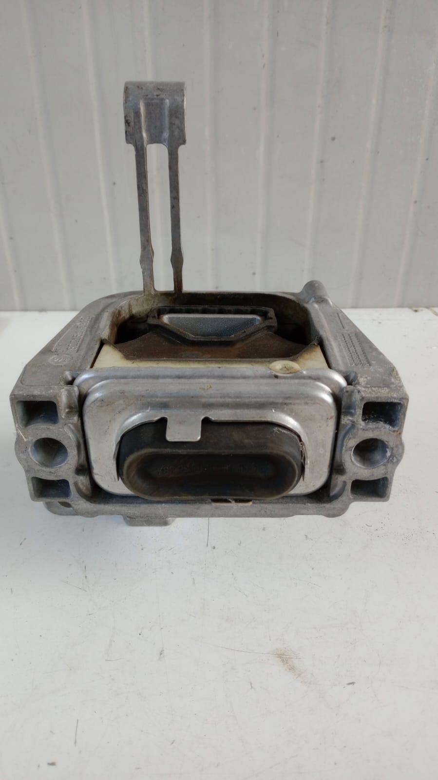 Supporto motore VOLKSWAGEN Golf 7 Berlina (12>)