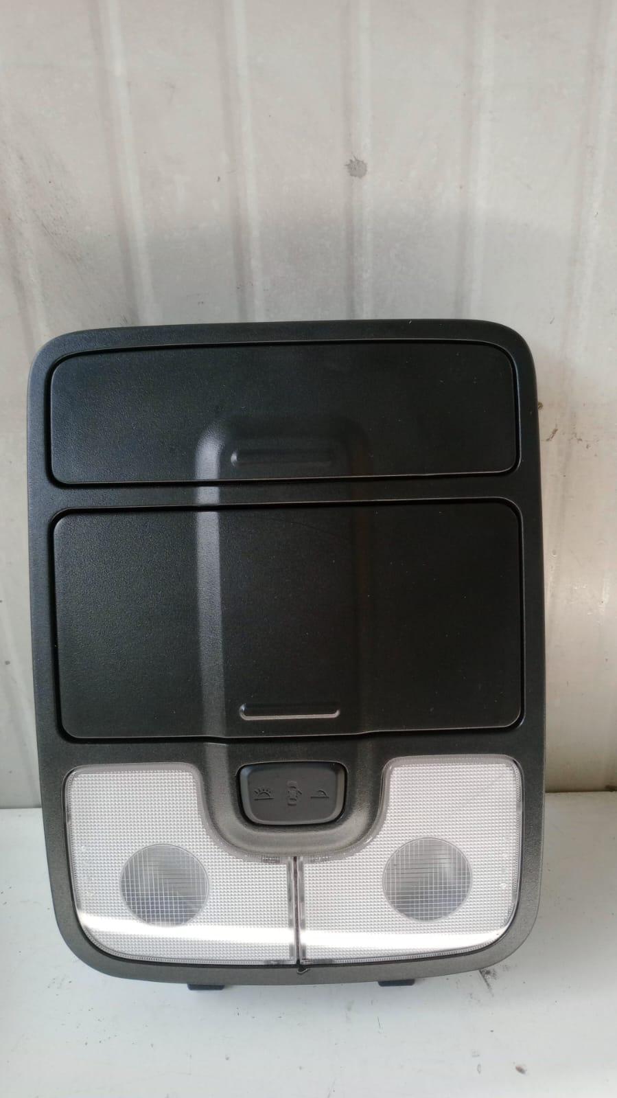 Plafoniera KIA Carens Serie (13>18)