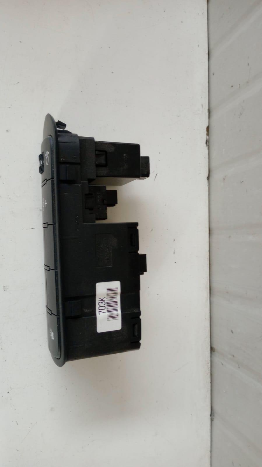 Pulsante KIA Carens Serie (13>18)