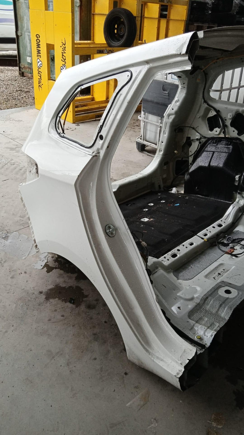 Parafango Posteriore Destro KIA Carens Serie (13>18)