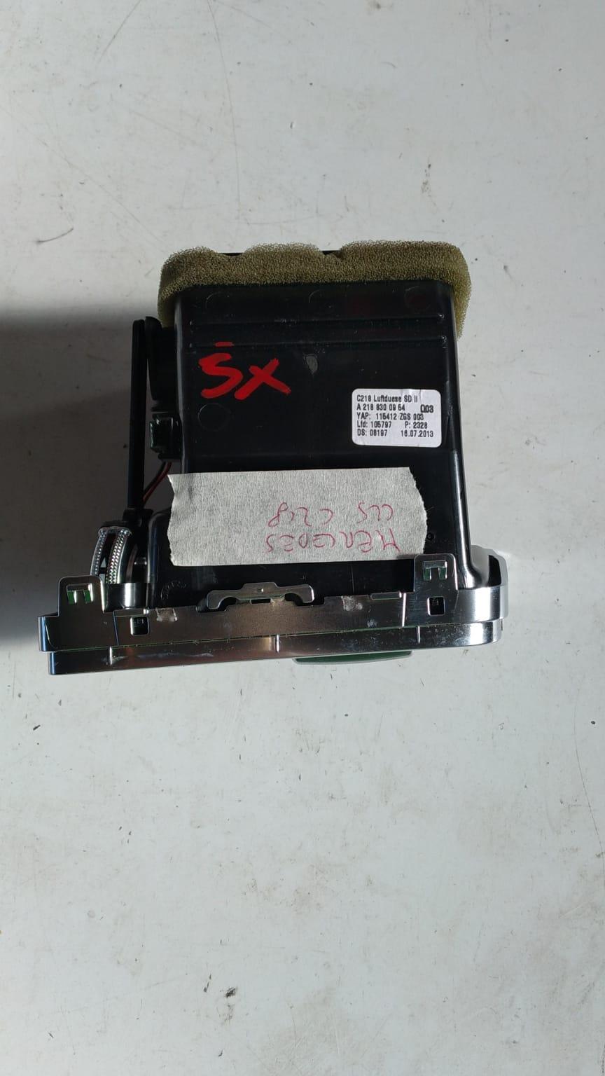 Bocchetta aria cruscotto SX MERCEDES CLS W218