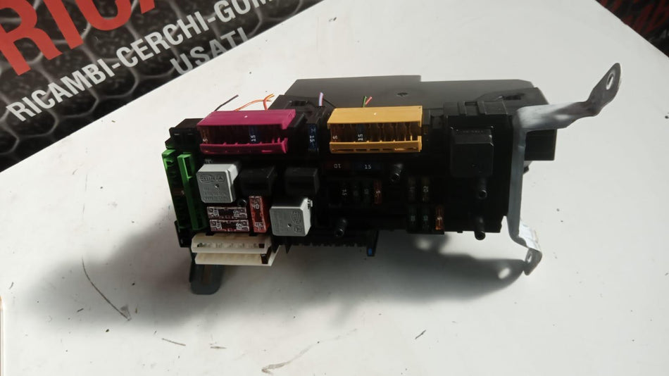 Scatola porta fusibili MERCEDES CLS W218