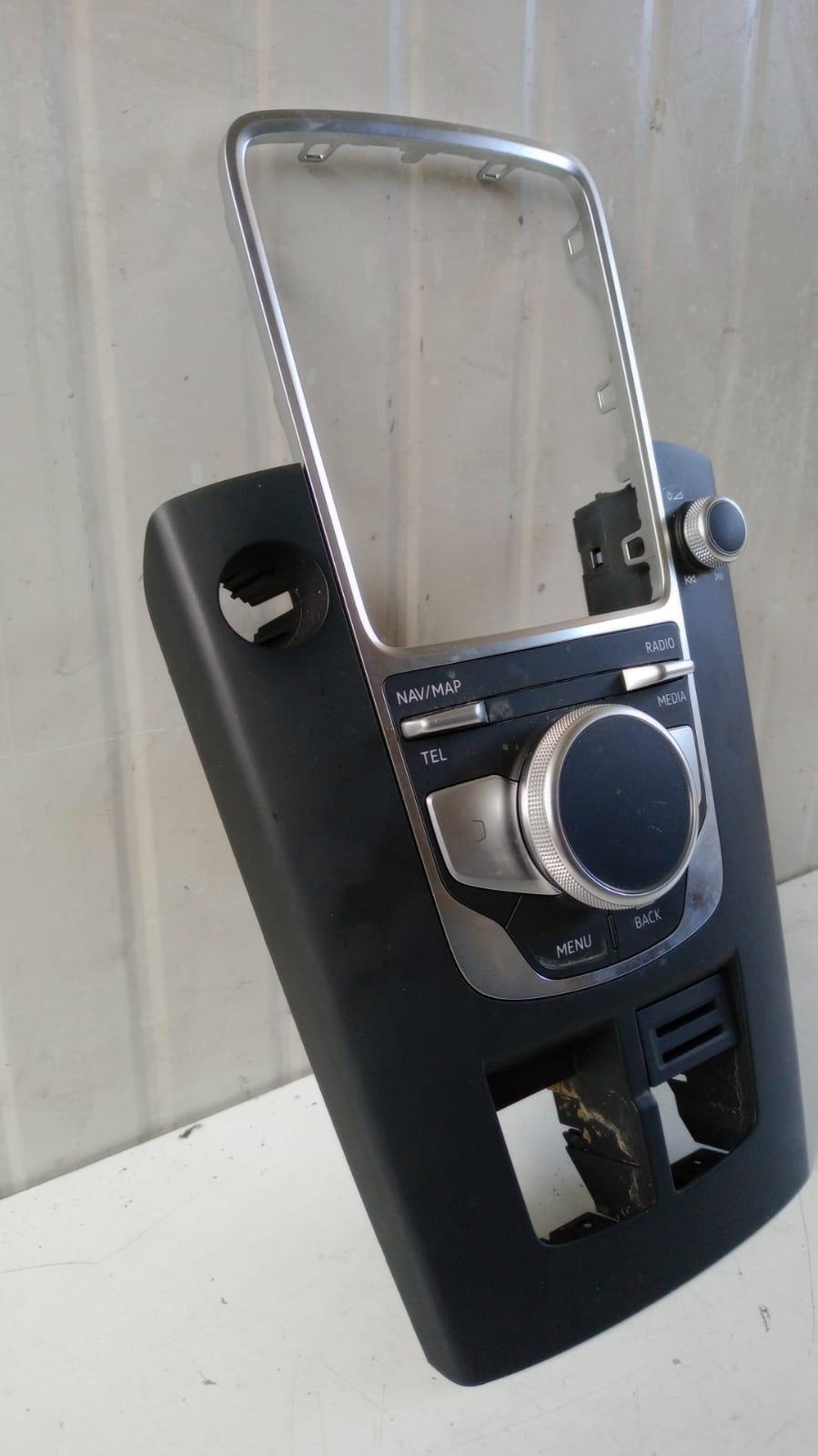 Pannello comandi autoradio AUDI A3 RS3 Serie (8V) (12>20)