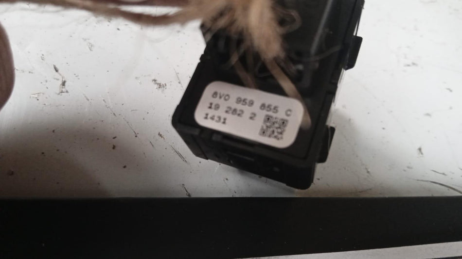 Pulsante alzavetro anteriore dx AUDI A3 RS3 Serie (8V) (12>20)