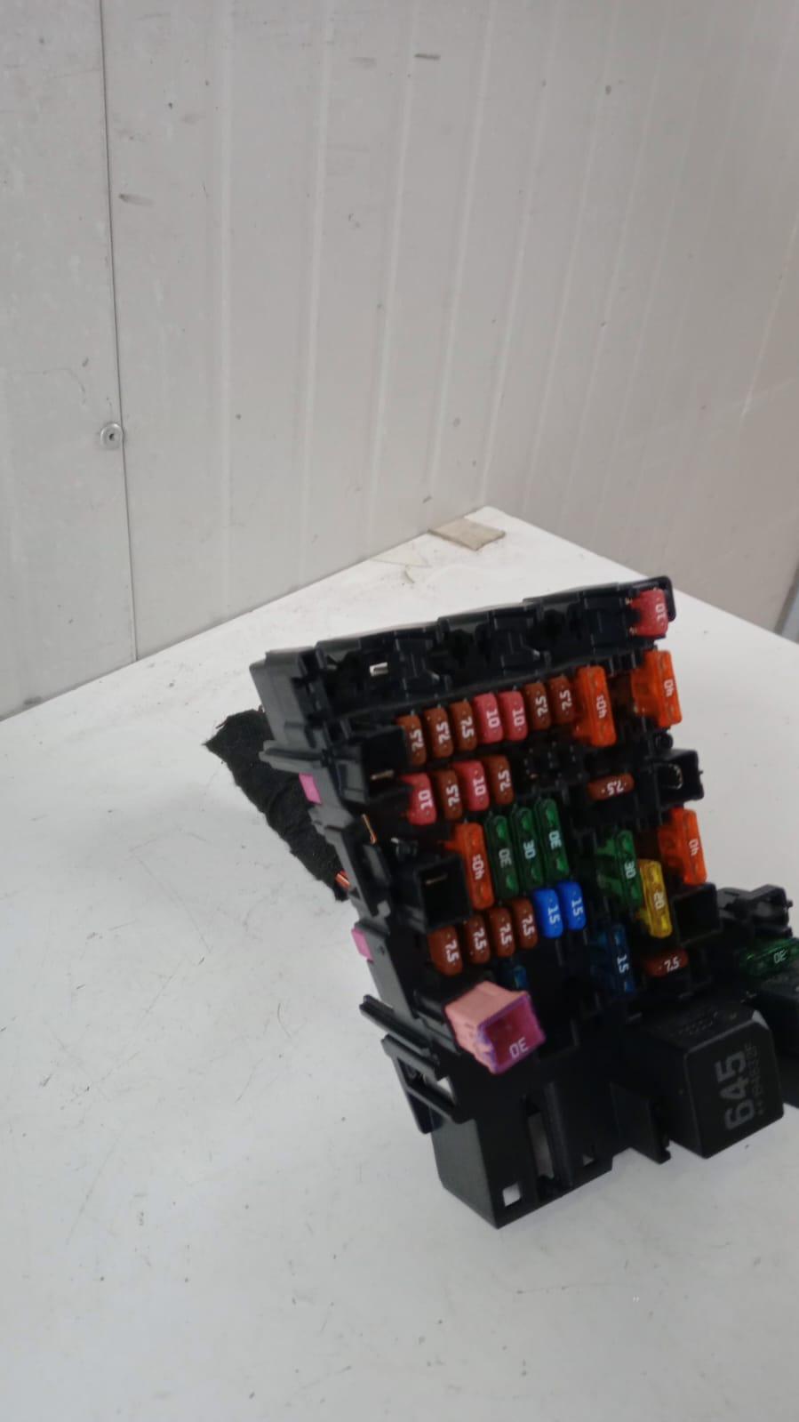 Scatola porta fusibili AUDI A3 RS3 Serie (8V) (12>20)
