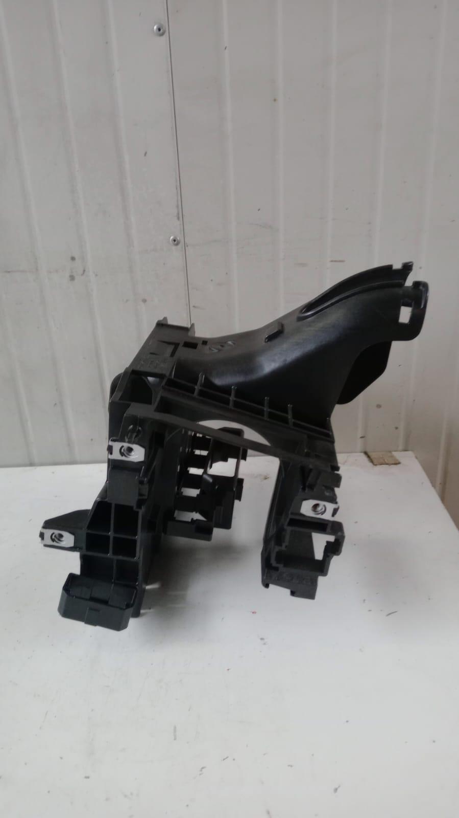 Supporto scatola fusibili AUDI A3 RS3 Serie (8V) (12>20)