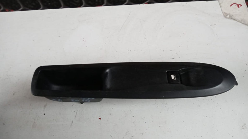 Pulsante alzavetro anteriore dx CITROEN C4 2° Serie