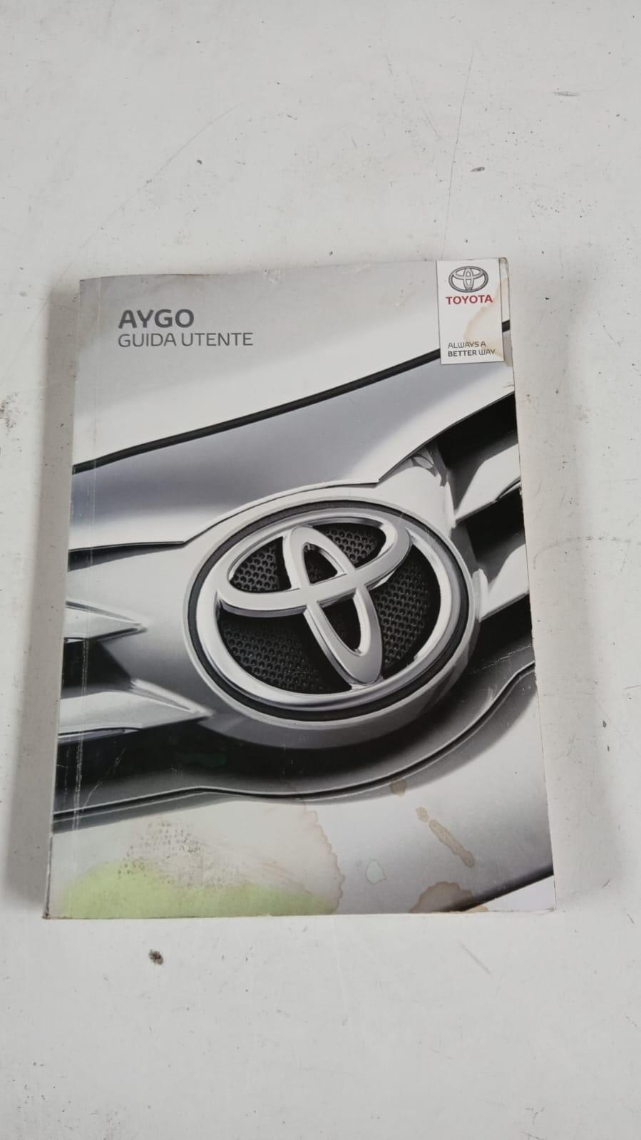 Manuale libretto d'istruzioni TOYOTA Aygo 3° Serie